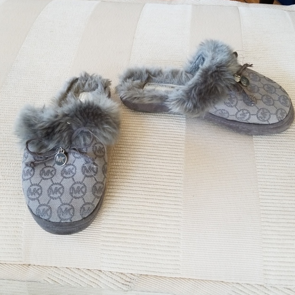 Michael Kors slippers